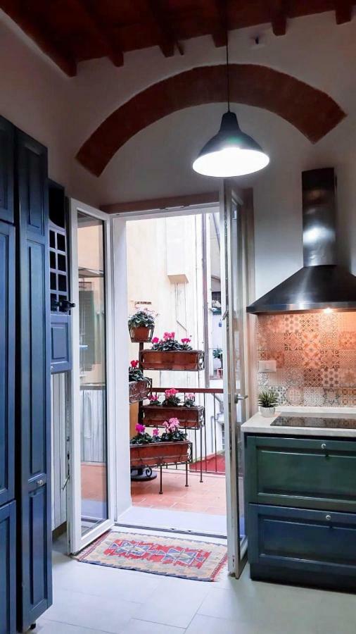 Ferienwohnung Lg House With Balcony Near Ponte Vecchio Florenz Exterior foto